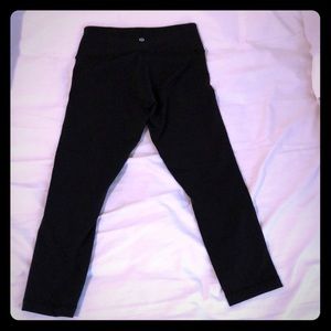 Lululemon crop yoga pants